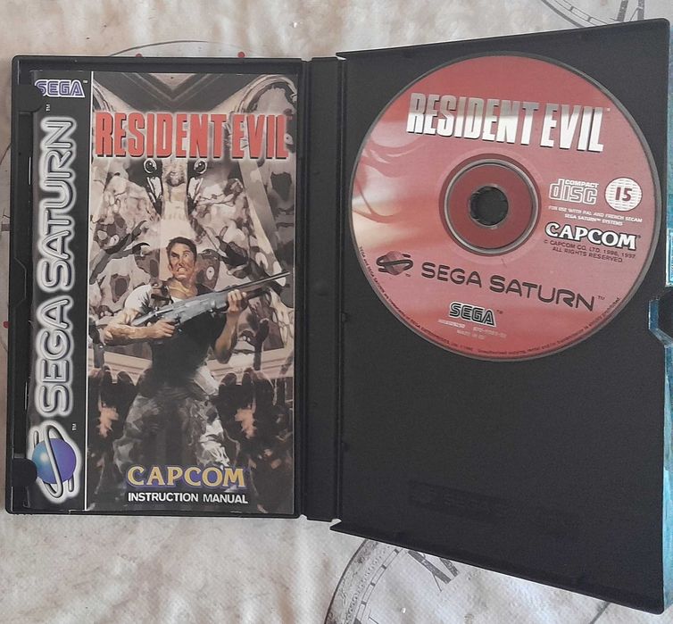 Jogo Sega Saturn Resident Evil (caixa de plástico)