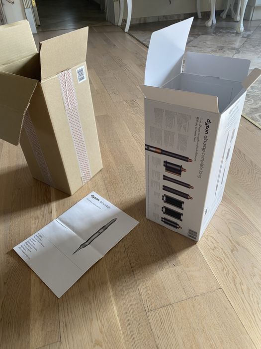 Оригінальна коробка Dyson