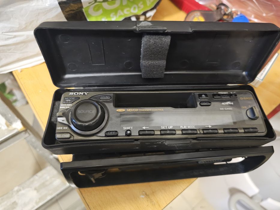Auto-rádio Sony XR-C4120