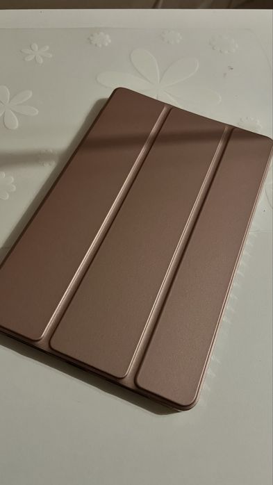 Продам новый чехол на планшет Xiaomi pad 10 Se
