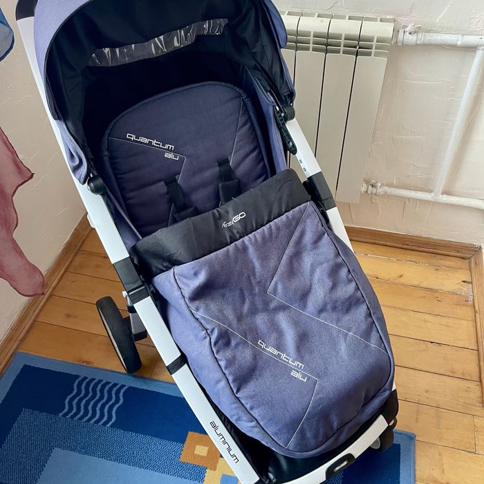 Продам коляску EasyGo Quantum