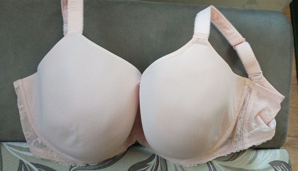 Жіноча білизна. Бюстгальтери