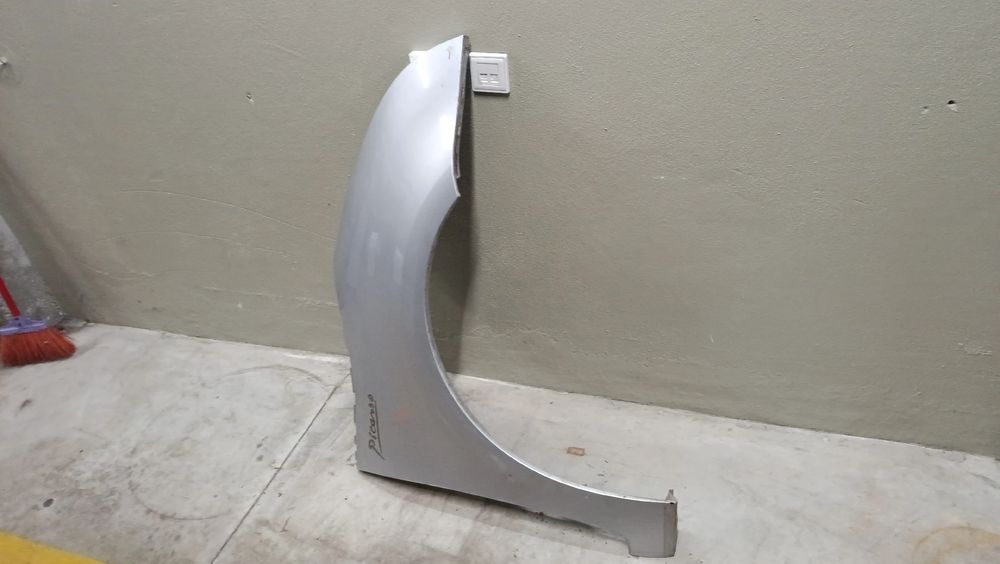Guarda-lamas direito CITROËN C4 Grand Picasso I (UA_)