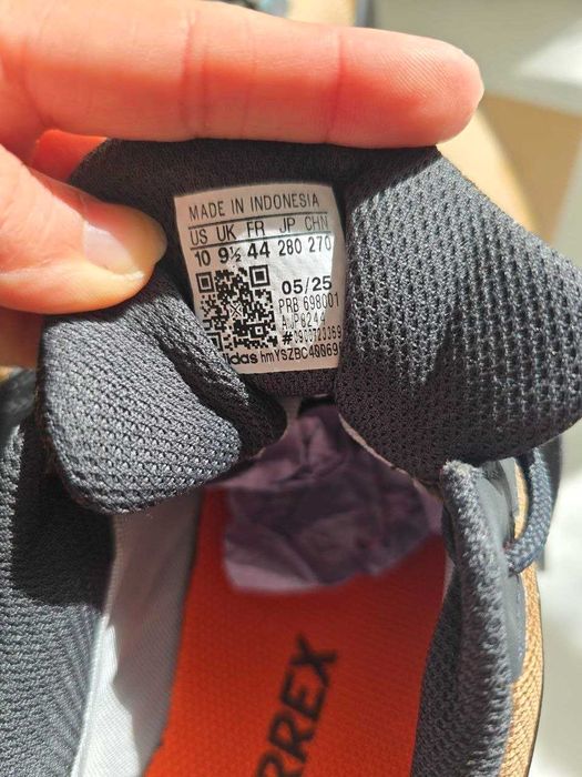 Кросівки adidas terrex, оригінал, розмір 44 (28см)