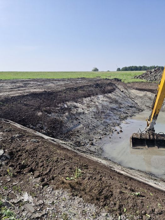 Kopanie czyszczenie stawów