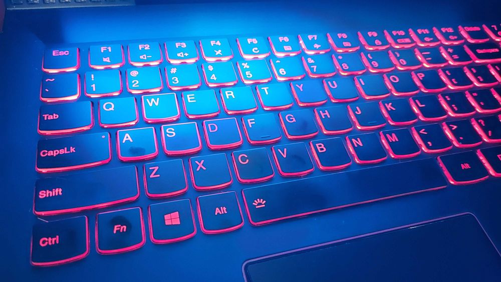 Lenovo LEGION Gaming - GTX1050Ti 16GB IPS SSD256GB+500GB