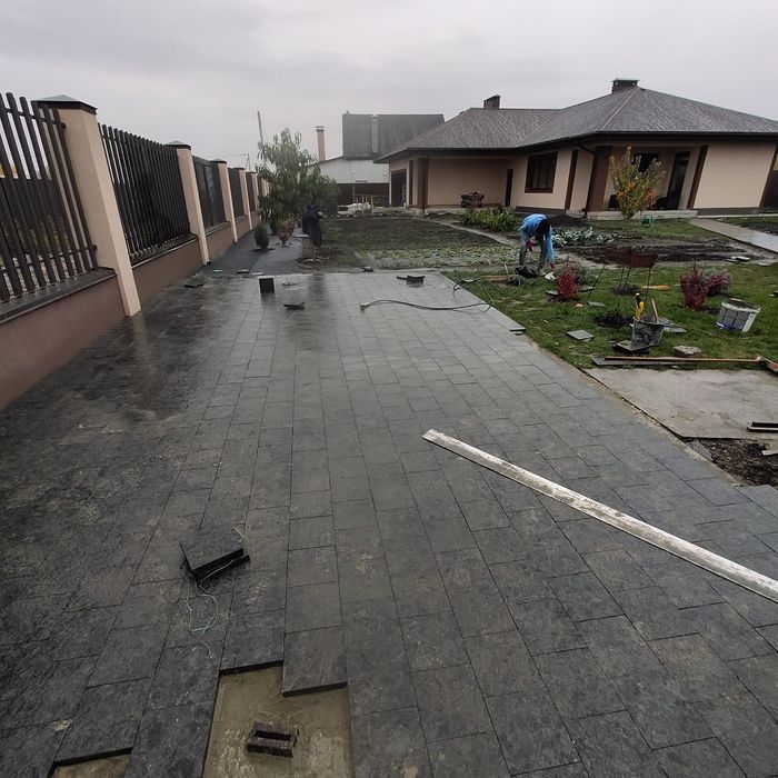 Укладка тротуарной плитки, гранитной брусчатки . - Cтроительные услуги ...