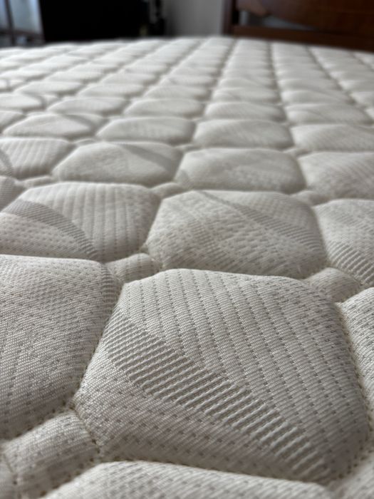 Colchão Premium com Cama de Oferta