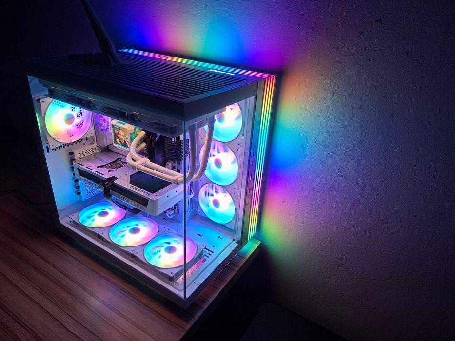 Sprzedam komputer pc gamingowy samsung 990 pro corsair ryzen 7 9700x