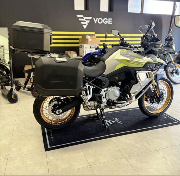 Voge 900dsx como nova