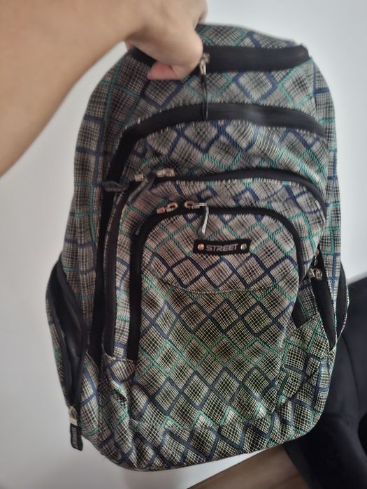 Sprzedam plecak na kółkach