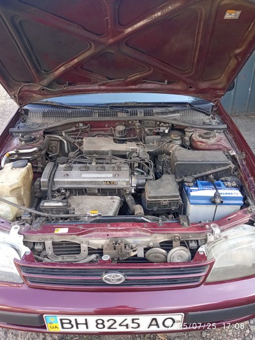 Автомобіль Toyota Carina-E