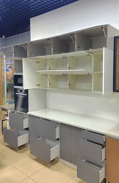 Кухні з вітрини магазину, кухні розпродаж Вінниця, кухні у Вінниці