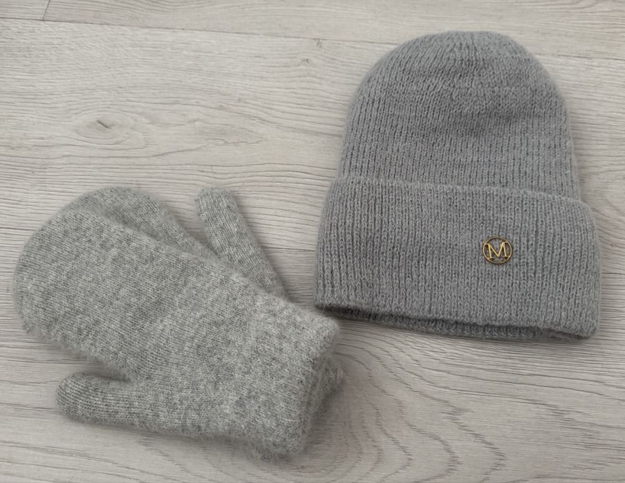 Шапка з рукавицями