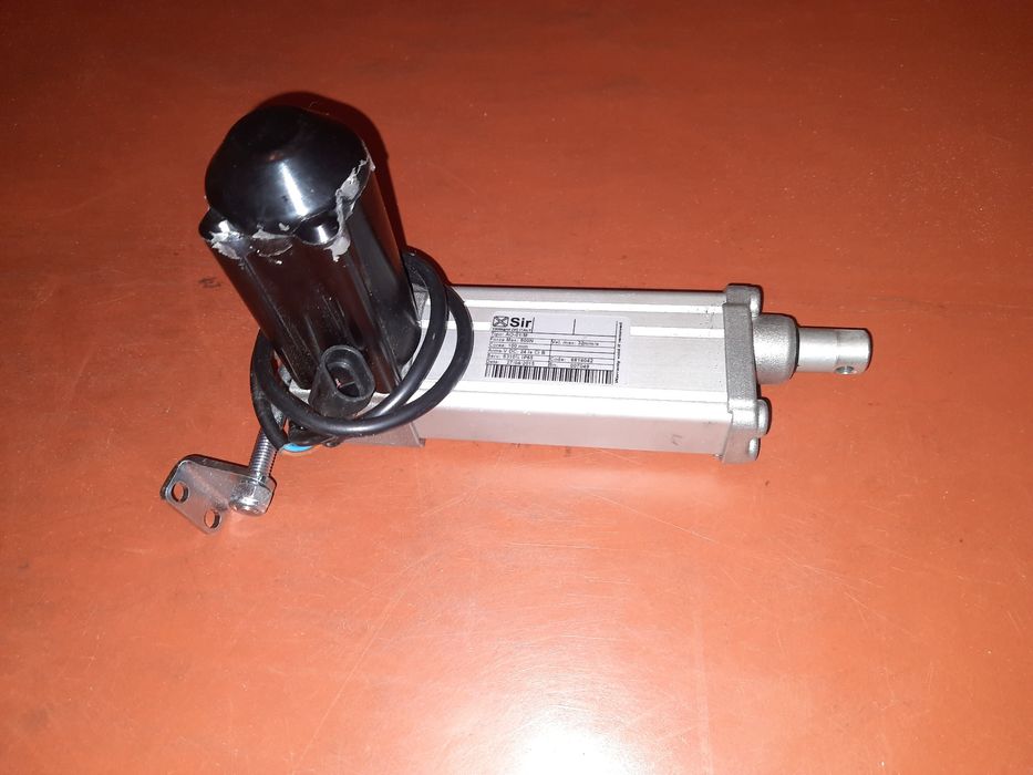 Актуатор  всмоктующої балки (під'йомник лижі 9098708000) Nilfisk BR652