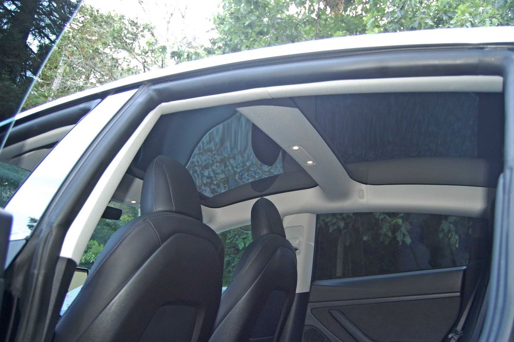 Tesla Model 3 — fotografia 10