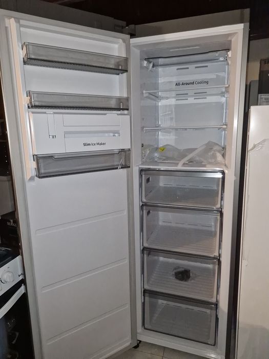 Arca congeladora vertical Samsung no frost