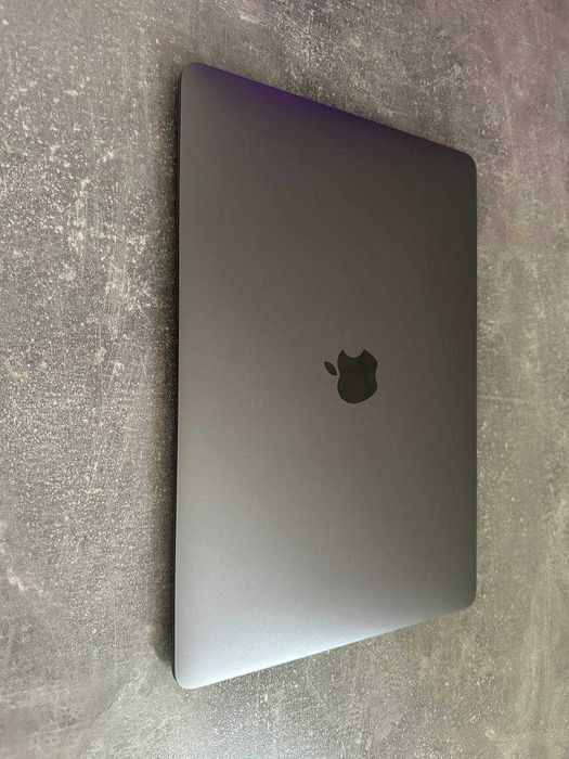 Продам Macbook Air M1 2020 256gb(стан як новий)