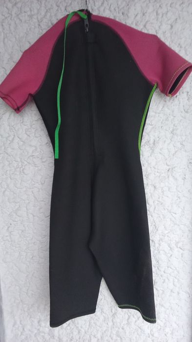 FATO Bodyboard Jovem Unisexo. Bom Estado. 2 Fotos