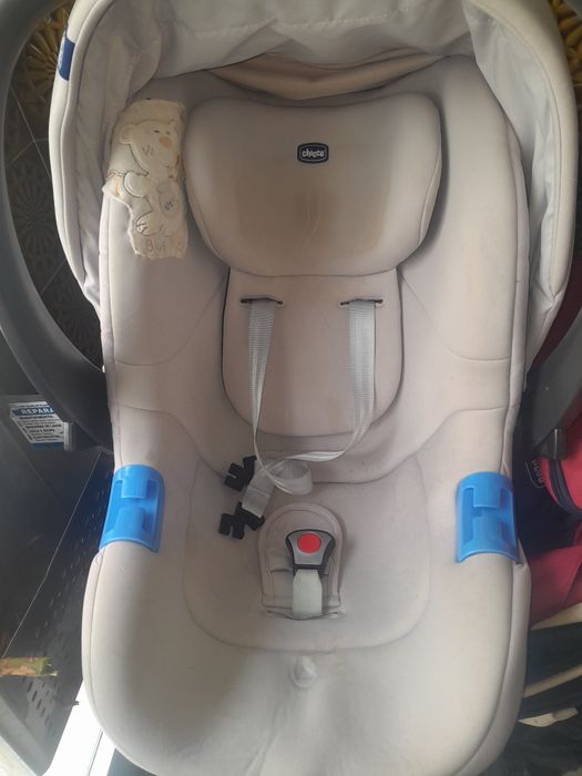 Cadeira AUTO CHICCO estado novo 10€