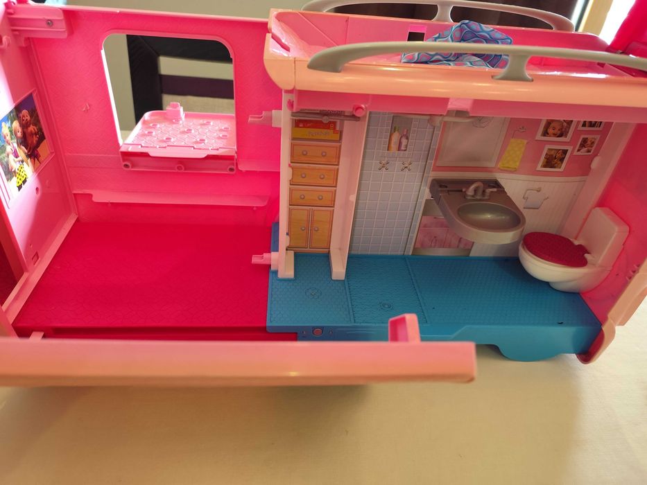 Carrinha van rosa Barbie
