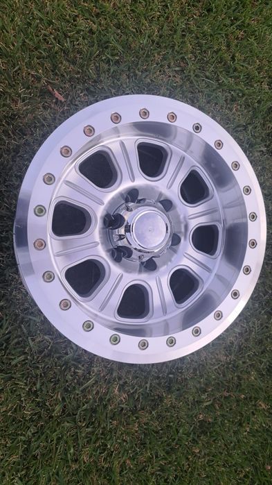 Jantes 17 de aluminio com beadlock 6x139.7