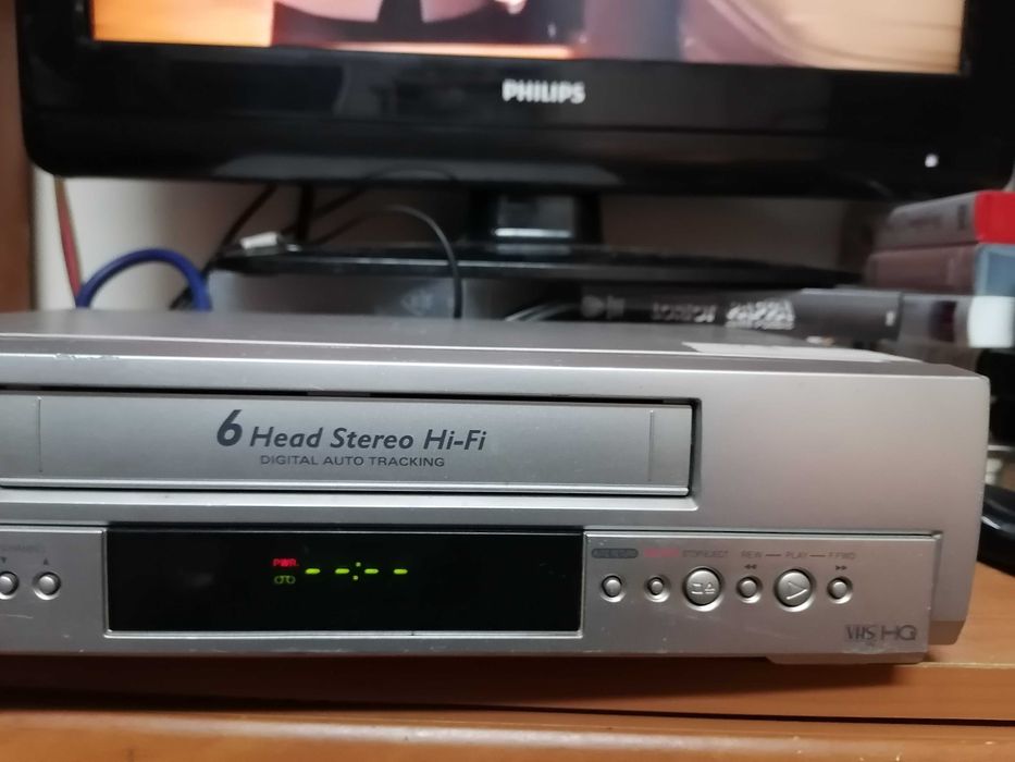 Magnetowid VHS Clatronic VCR598 HI-FI stereo ( PHILIPS,FUNAI)
