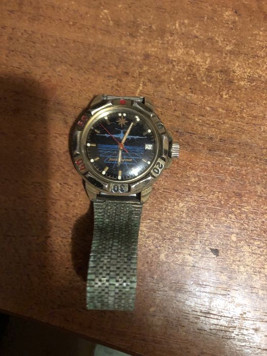 Продам часы командирские и запчасти от дрона