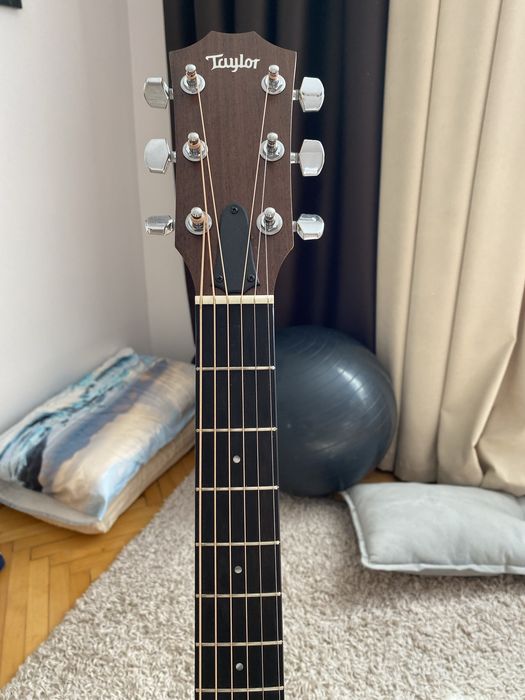 Гітара Taylor Academy 12