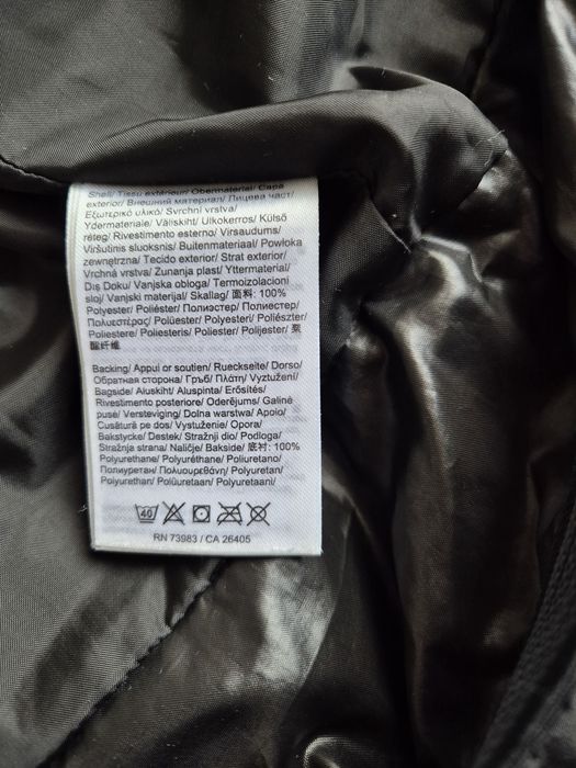 Пуховик,курточка Helly Hansen 152 см