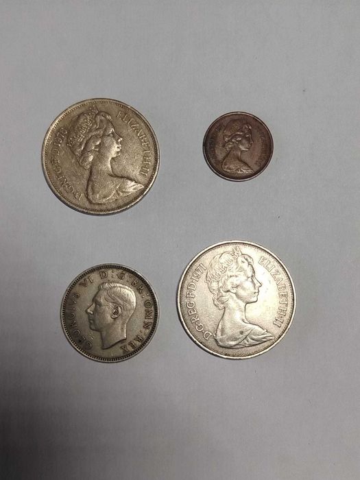 Lote de moedas antigas da Inglaterra