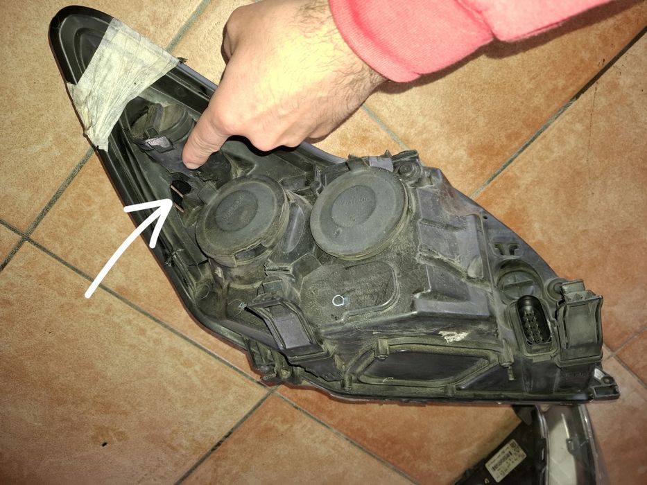 Óticas bidirecionais para Ford Focus MK2