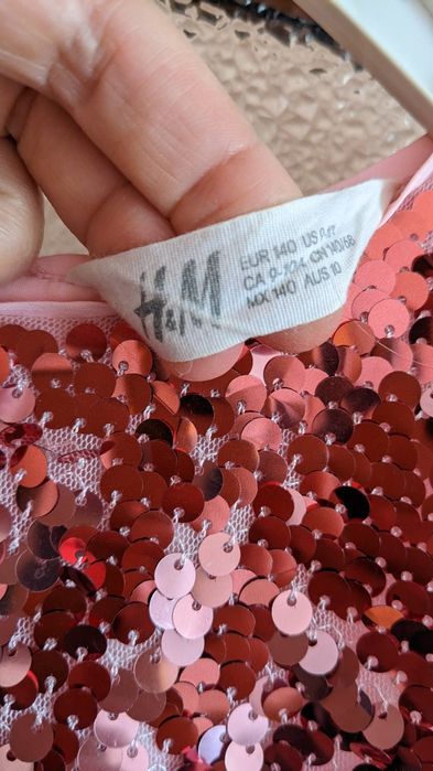 Продам платье на девочку H&M