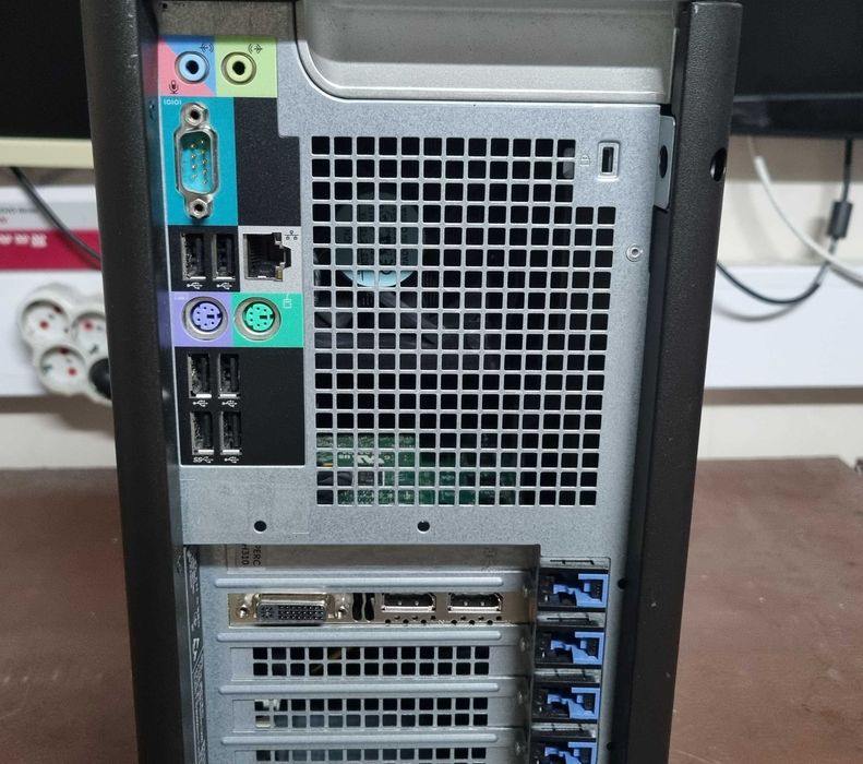 Dell T3600 / Xeon E5-1620 / 32GB / 256SSD / Quadro K400064354209380865124