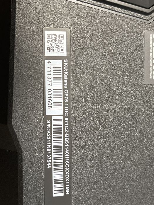 MSI Katana GF 76 I 5 11400H/17.3/GTX3050