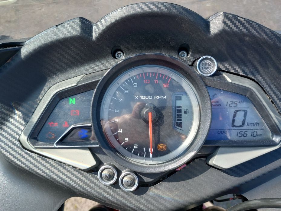 Продам Bajaj RS 200