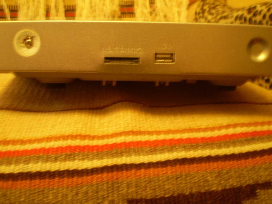 Продаётся ДВД плеер Rainford