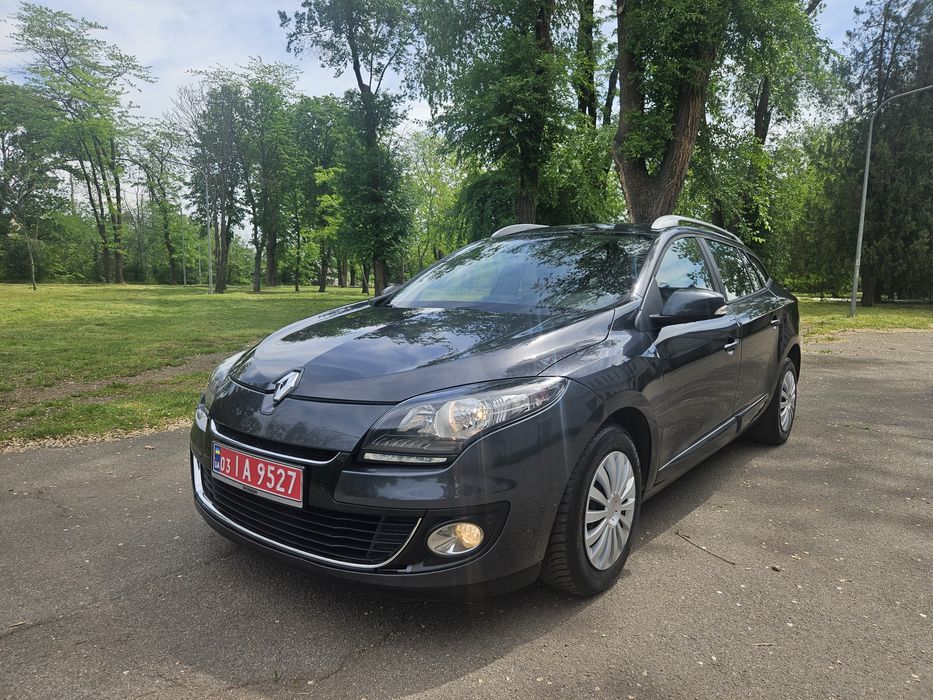 Продам Renault Megane 1.5 dci 2013г.в