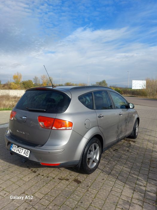 Чудове сімейне авто для літніх людей