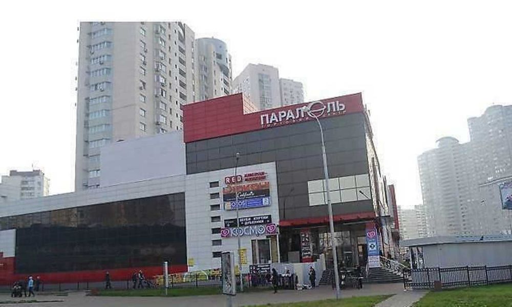 ПРОДАМ нежитл.приміщ.(торгова площа) S=156,5 м2, ст.м.Позняки