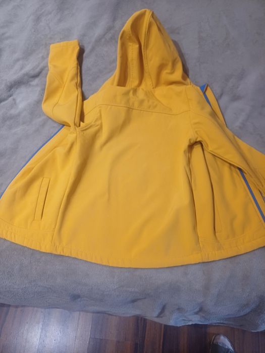 Kurtka softshells 128  7-8 lat lekka wiosenna