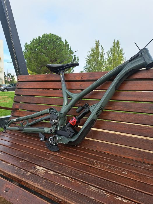 Vendo quarto commencal supreme V4.5 downhill tamanho L