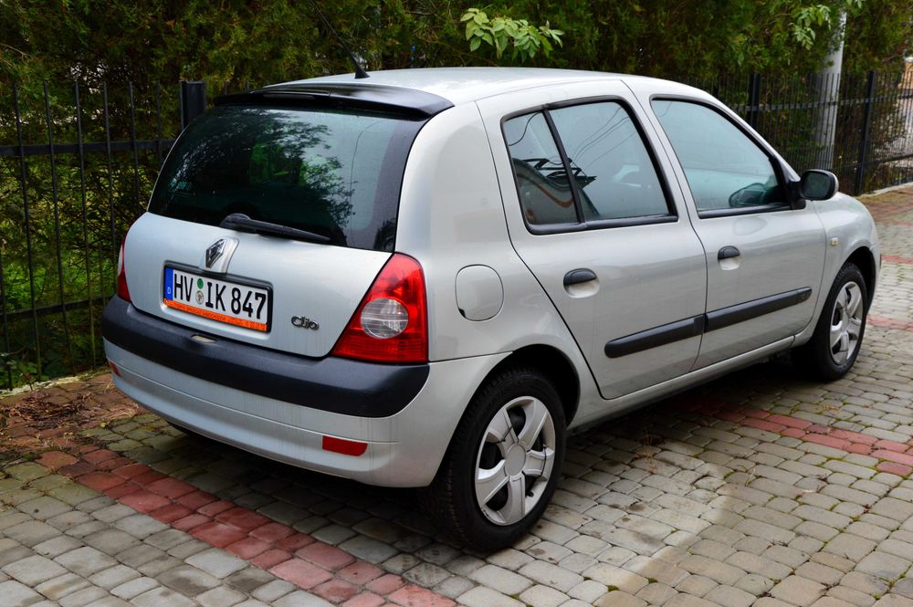 Piękne Clio Z Niemiec Klima Benzyna Super