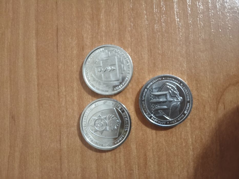 Продам коллекционные монеты Украины