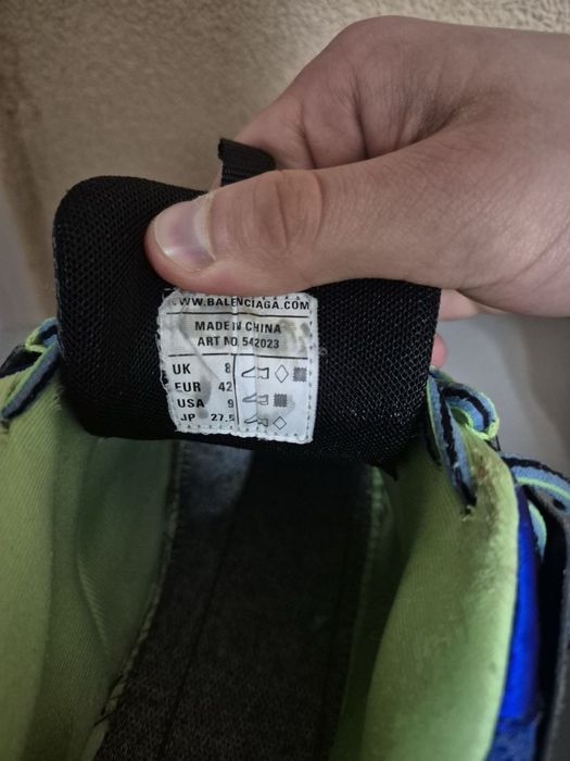 Balenciaga track 1