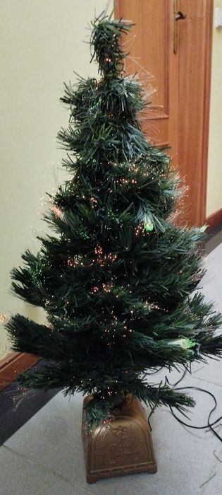 Pinheiro em fibra ótica  multicolor