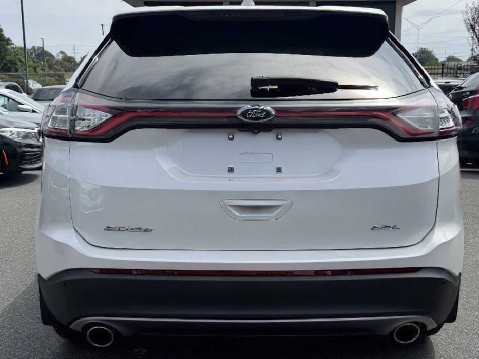 Ford Edge      2017