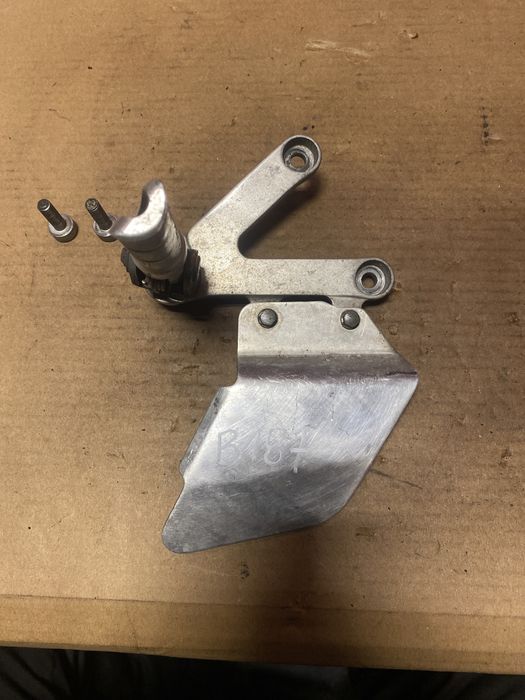 Kawasaki ZR 1100 Zephyr set podnóżek B187