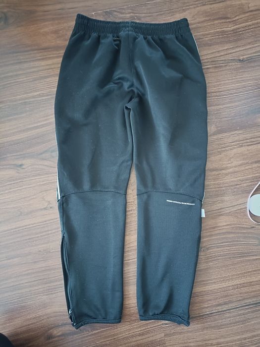 Spodnie dresowe Umbro rozm 128