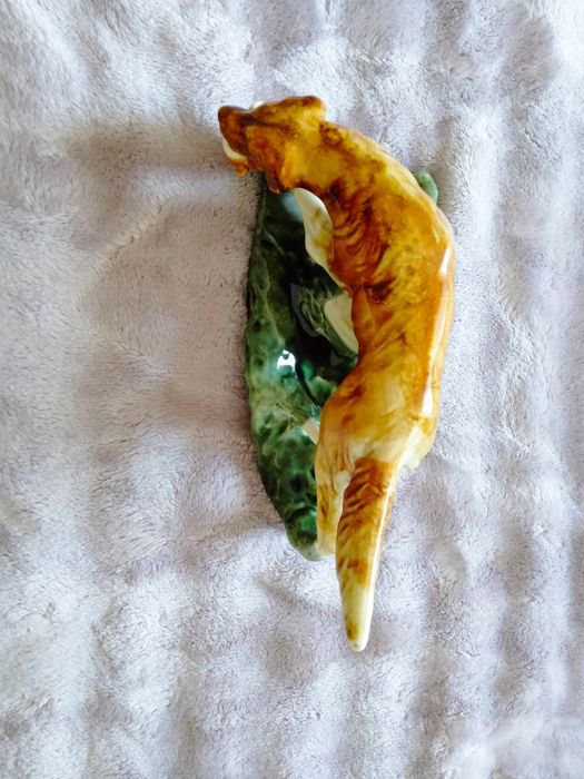 Статуэтка собака с дичью фарфор